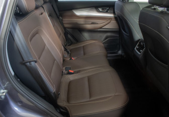 Подержанный автомобиль Chery Tiggo 8 Pro 2023 года (10 фото)