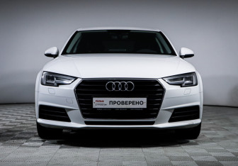 Подержанный автомобиль Audi A4 Sedan 2018 года (2 фото)