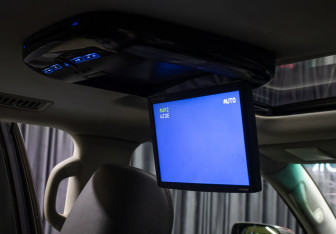 Подержанный автомобиль Toyota Land Cruiser Suv 2009 года (23 фото)