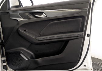 Подержанный автомобиль Haval Jolion 2023 года (24 фото)