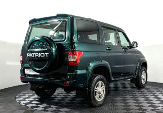 Подержанный автомобиль УАЗ Patriot 2016 года (5 фото)