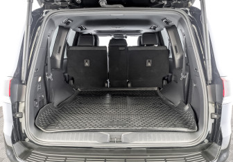 Подержанный автомобиль Toyota Land Cruiser Suv 2022 года (10 фото)