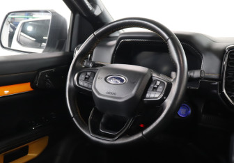 Подержанный автомобиль Ford Ranger 2023 года (15 фото)