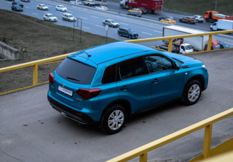 Подержанный автомобиль Suzuki Vitara 2019 года (15 фото)