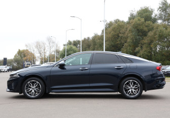 Подержанный автомобиль Kia K5 2020 года (8 фото)