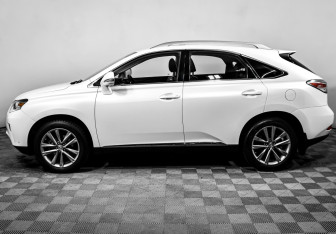 Подержанный автомобиль Lexus RX 2013 года (8 фото)