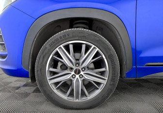 Подержанный автомобиль Exeed LX 2022 года (18 фото)