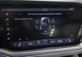 Подержанный автомобиль Volkswagen Touareg 2020 года (23 фото)