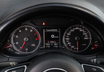 Подержанный автомобиль Audi Q5 2013 года (16 фото)