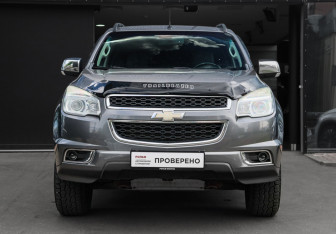 Подержанный автомобиль Chevrolet TrailBlazer 2013 года (2 фото)