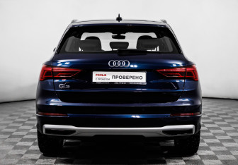 Подержанный автомобиль Audi Q3 2019 года (6 фото)