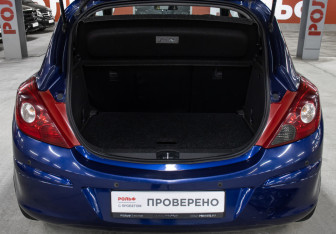 Подержанный автомобиль Opel Corsa 2008 года (10 фото)