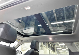 Подержанный автомобиль Land Rover Range Rover Evoque 2021 года (25 фото)