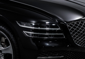 Подержанный автомобиль Genesis G80 2021 года (16 фото)