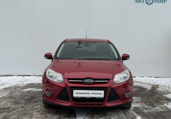 Подержанный автомобиль Ford Focus Hatchback 2012 года (2 фото)