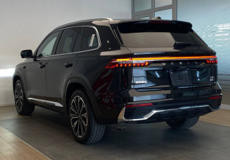 Подержанный автомобиль Geely Monjaro 2026 года (6 фото)