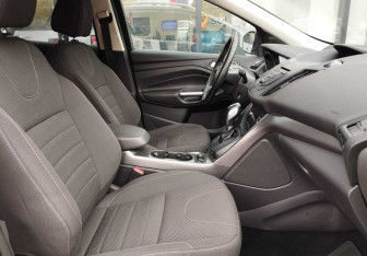 Подержанный автомобиль Ford Kuga 2014 года (10 фото)