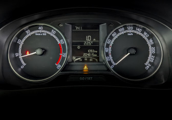 Подержанный автомобиль Skoda Rapid Liftback 2019 года (13 фото)