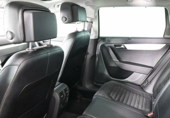 Подержанный автомобиль Volkswagen Passat Wagon 2012 года (9 фото)