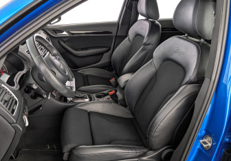 Подержанный автомобиль Audi Q3 2017 года (20 фото)