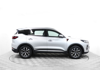 Подержанный автомобиль Chery Tiggo 7 Pro Max 2023 года (4 фото)