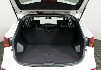 Подержанный автомобиль Hyundai Santa Fe 2018 года (17 фото)