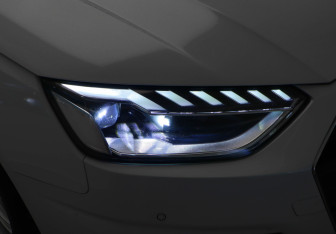 Подержанный автомобиль Audi A4 Sedan 2021 года (30 фото)