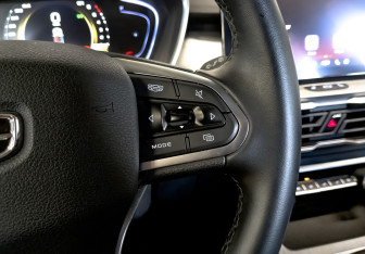 Подержанный автомобиль Geely Coolray 2023 года (26 фото)