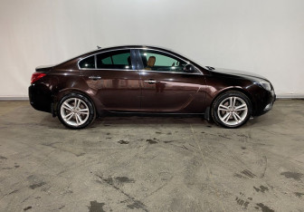 Подержанный автомобиль Opel Insignia Liftback 2013 года (4 фото)