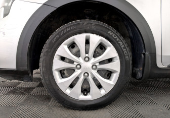 Подержанный автомобиль Kia Rio Hatchback 2021 года (18 фото)