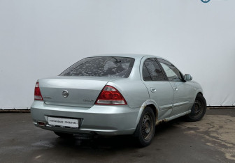Подержанный автомобиль Nissan Almera Classic 2006 года (5 фото)