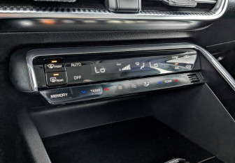 Подержанный автомобиль Kia K5 2021 года (21 фото)