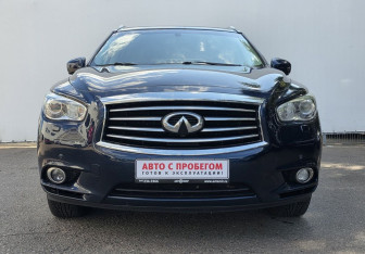 Подержанный автомобиль Infiniti QX60 2015 года (2 фото)