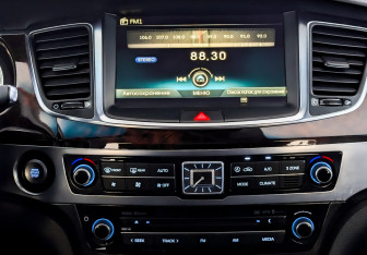 Подержанный автомобиль Hyundai Equus 2015 года (15 фото)