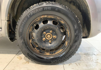 Подержанный автомобиль Nissan Terrano 2014 года (18 фото)