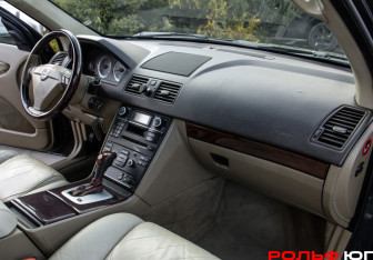 Подержанный автомобиль Volvo XC90 2012 года (5 фото)