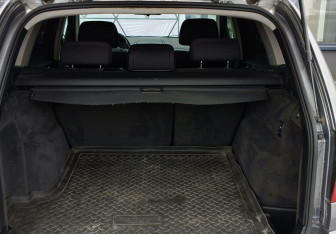 Подержанный автомобиль BMW X3 2010 года (10 фото)