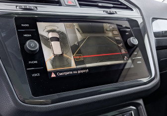 Подержанный автомобиль Volkswagen Tiguan 2018 года (28 фото)
