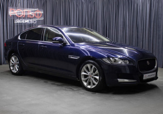 Подержанный автомобиль Jaguar XF Sedan 2016 года (3 фото)