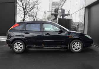 Подержанный автомобиль Ford Focus Sedan 2004 года (4 фото)