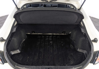 Подержанный автомобиль Mazda 6 Liftback 2012 года (10 фото)