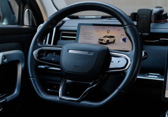 Подержанный автомобиль Jaecoo J7 2023 года (26 фото)