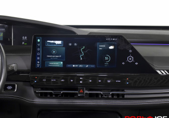 Подержанный автомобиль Changan UNI-K 2023 года (15 фото)