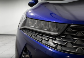 Подержанный автомобиль Kia K5 2021 года (16 фото)