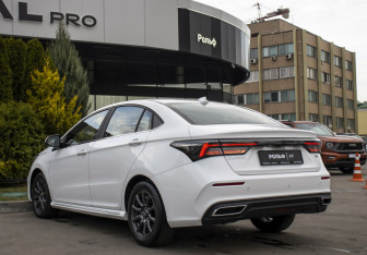 Подержанный автомобиль Omoda S5 2024 года (7 фото)