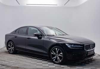 Подержанный автомобиль Volvo S60 2019 года (7 фото)