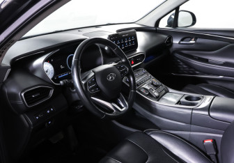 Подержанный автомобиль Hyundai Santa Fe 2021 года (15 фото)