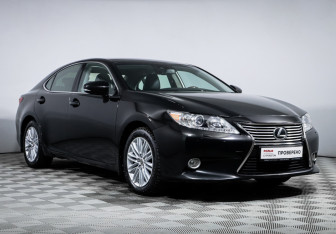 Подержанный автомобиль Lexus ES 2012 года (3 фото)