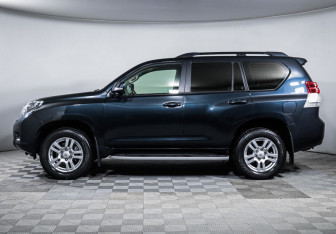 Подержанный автомобиль Toyota Land Cruiser Prado 2012 года (8 фото)