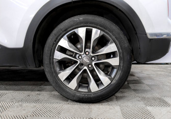 Подержанный автомобиль Chery Tiggo 4 2022 года (18 фото)